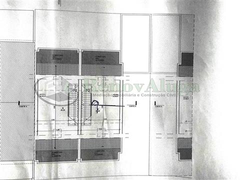 Moradia em Banda T2+2