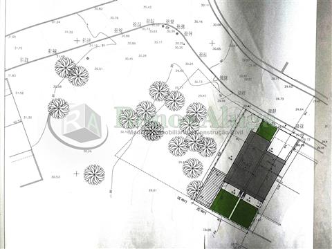 Moradia em Banda T2+2