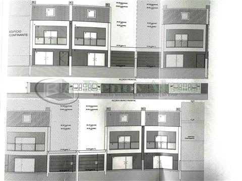 Moradia em Banda T2+2